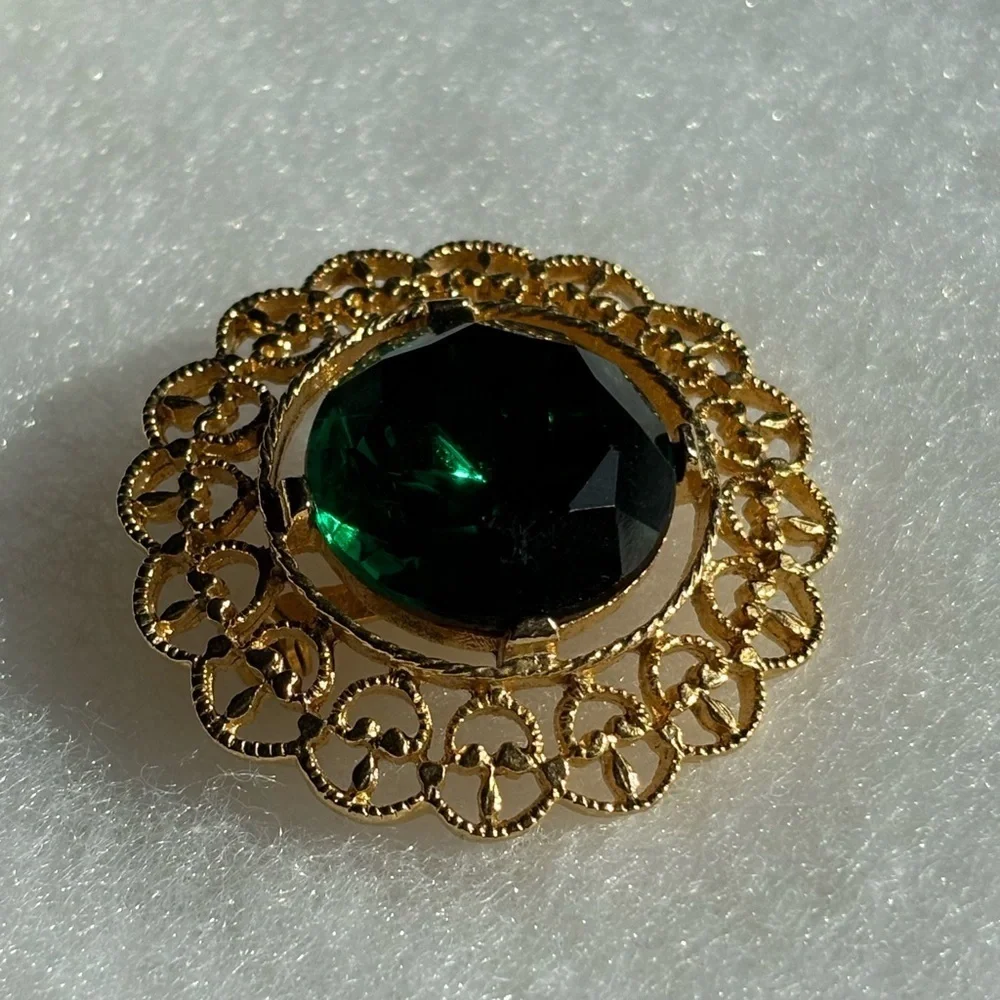 Gold Tone Green Gem Costume Brooch